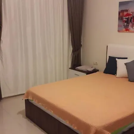 Апартаменты A Flat In A Complex-